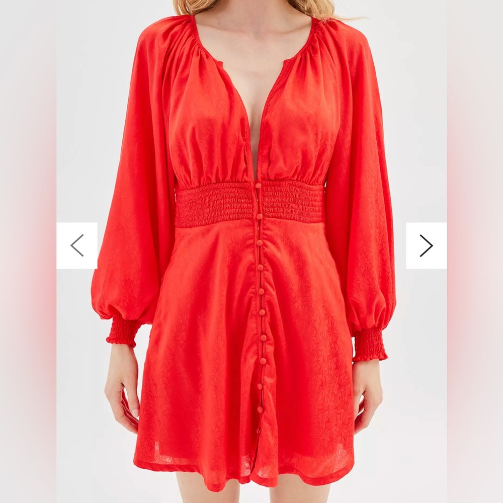 RED URBAN OUTFITTER LONG SLEEVE DRESS
